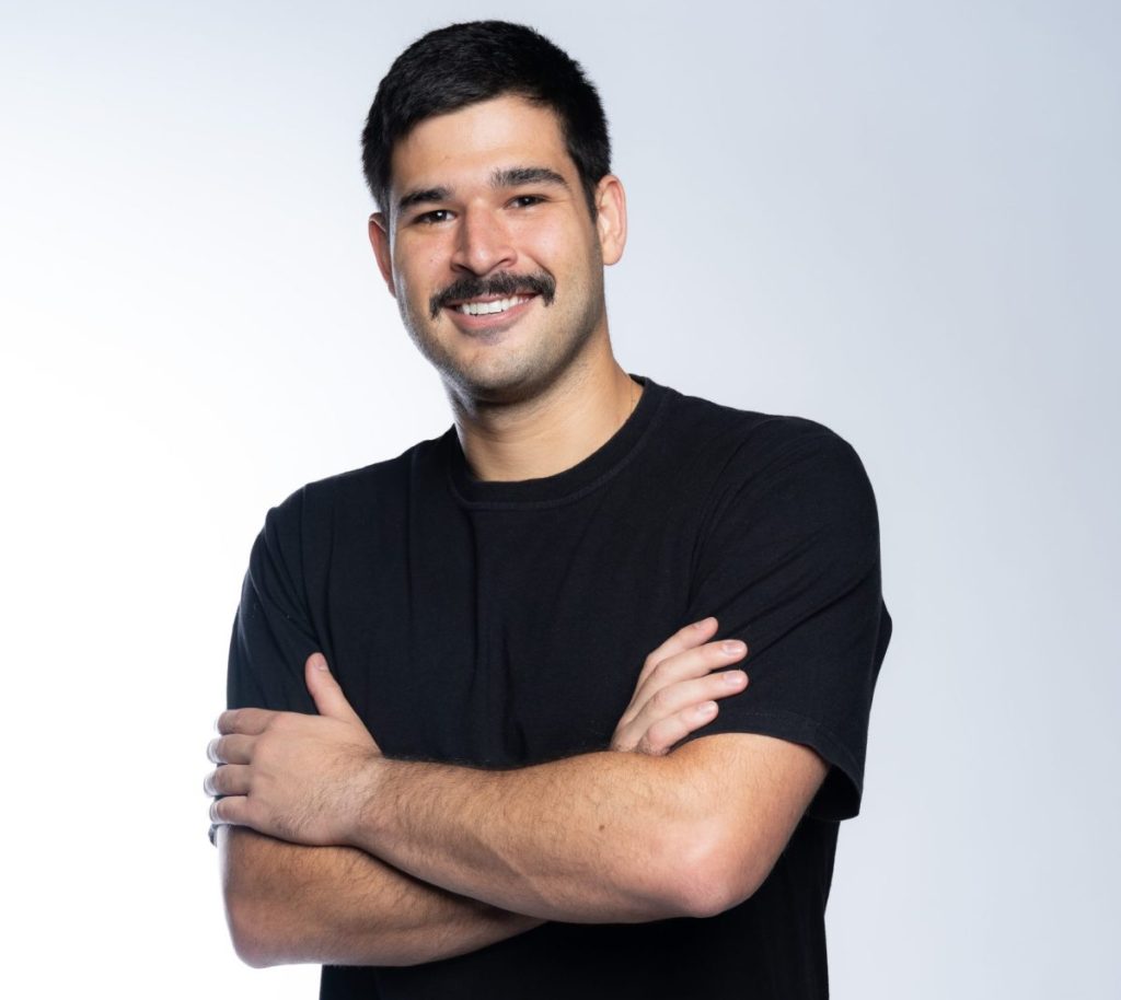 Lucas Continentino, sócio-fundador da Curta, o maior hub de influenciadores da América Latina | Crédito: Leonardo Cardoso.