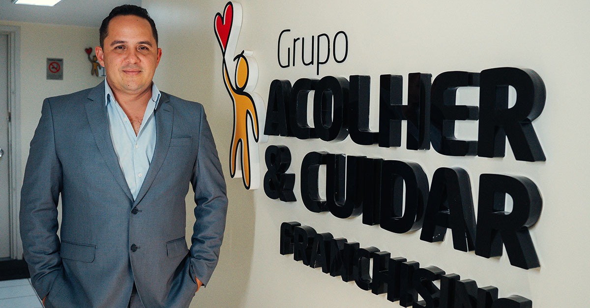Grupo Acolher e Cuidar humaniza atividade de cuidador de idosos