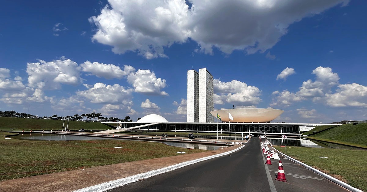 Aumento do número de deputados federais na Câmara é mau exemplo que vai custar caro