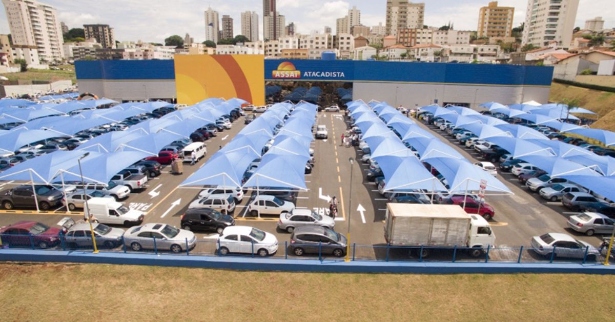 Assaí registra aumento em vendas e fatura R$ 18,8 bilhões no primeiro trimestre