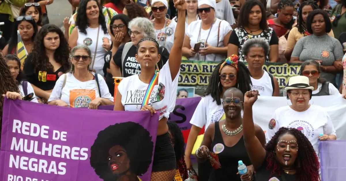 Desemprego de jovens negras é 3 vezes superior ao dos homens brancos