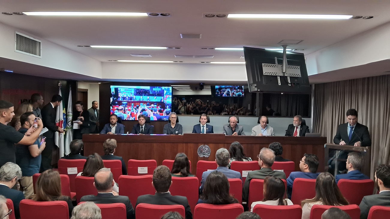 Acordo para proteção ambiental de área entre BH e Nova Lima é assinado