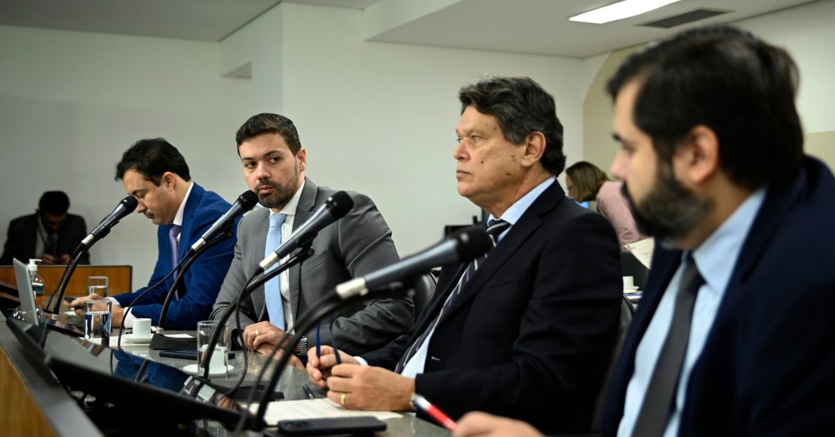 Contas do governo melhoram, mas situação fiscal ainda é delicada, diz subsecretário