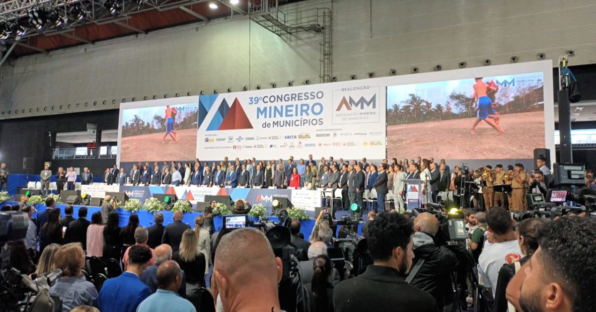 Mudar pacto federativo resolveria déficit das prefeituras de Minas Gerais, diz AMM