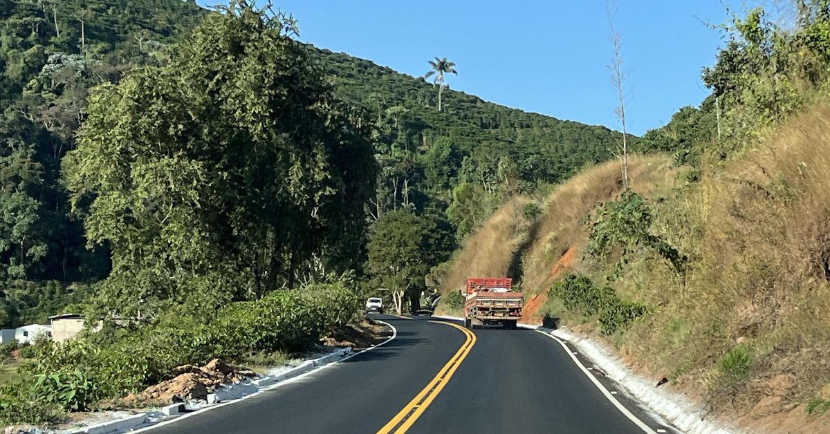 Governo de Minas faz melhorias nas rodovias que dão acesso ao Pico da Bandeira