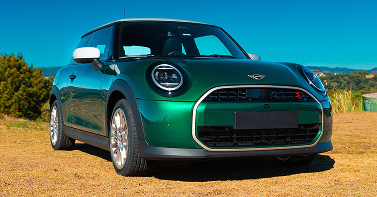 Mais potente, novo Mini Cooper S chega ao Brasil