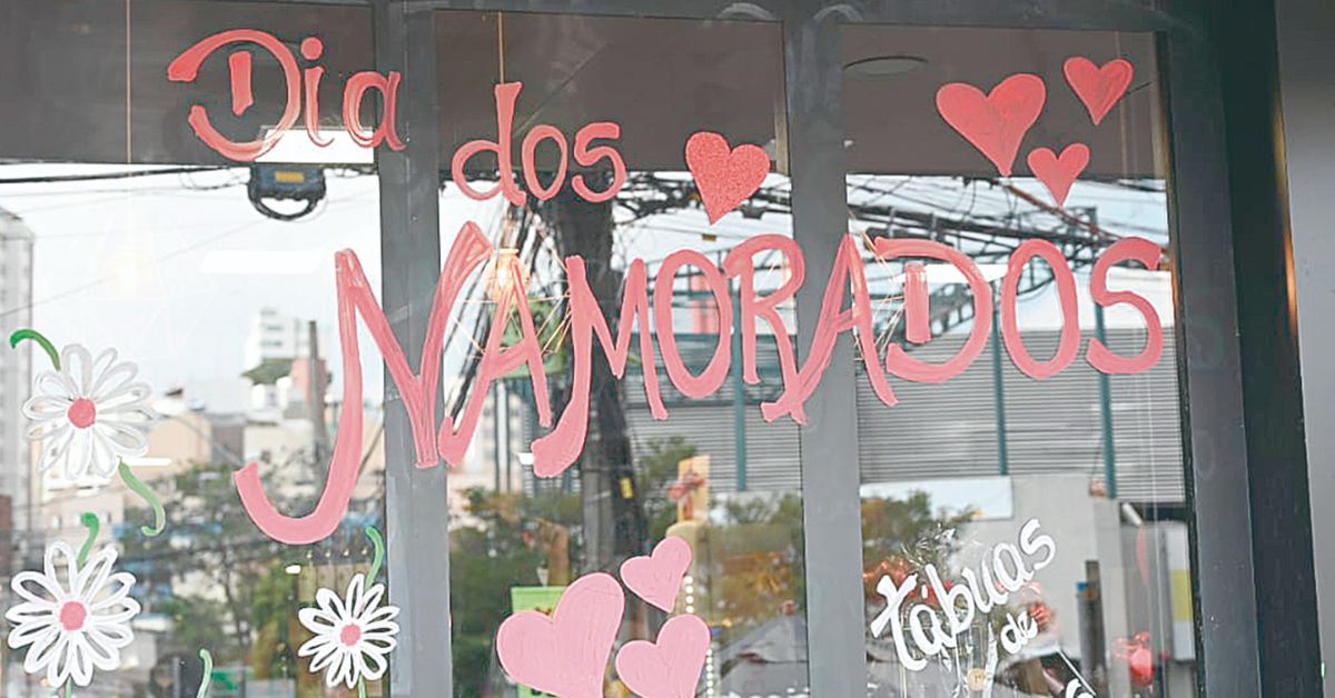Dia dos Namorados impulsiona fluxo e vendas do varejo no Brasil