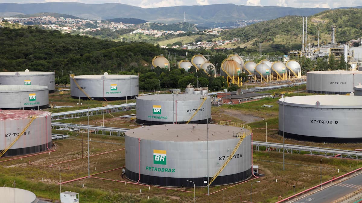Refinaria Gabriel Passos da Petrobras em Betim bate recorde de produção de diesel S-10