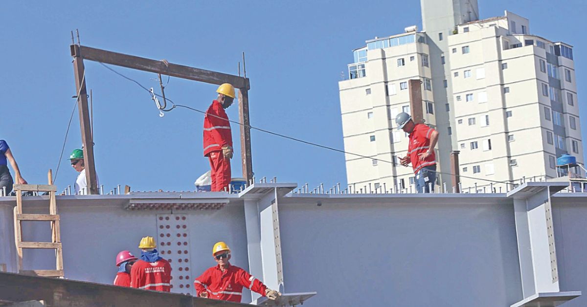 Governador Valadares flexibiliza regras para construção de edifícios