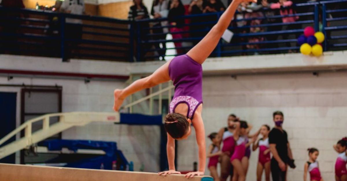 Procura por aulas de ginástica artística em BH aumenta até 400% após Olimpíadas