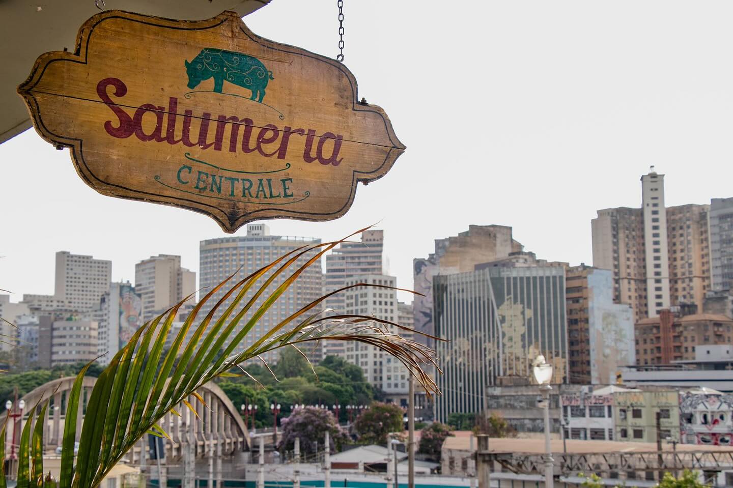 Salumeria Central encerra as atividades na rua Sapucaí
