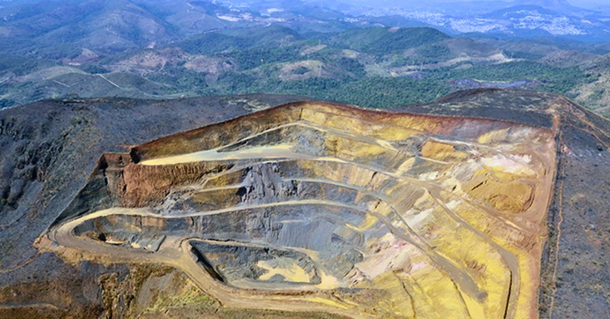 Ministério Público solicita a apreensão de caminhões de mineradora na Serra do Curral