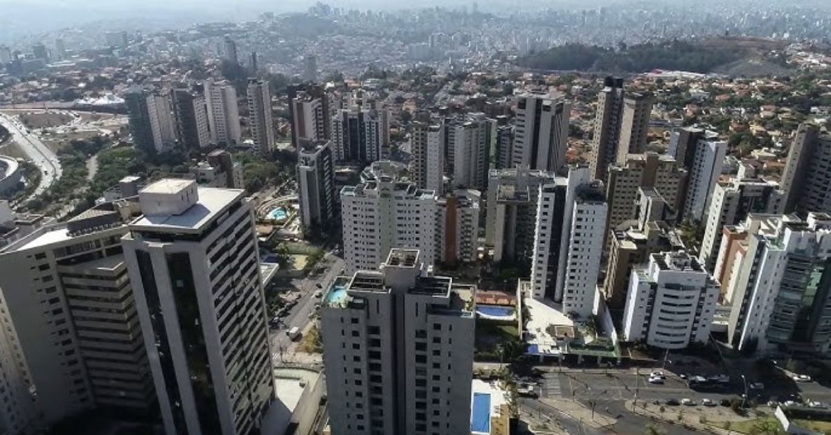 Bairros da região Centro-Sul têm as maiores taxas de condomínio de BH, que chegam a R$ 2,5 mil