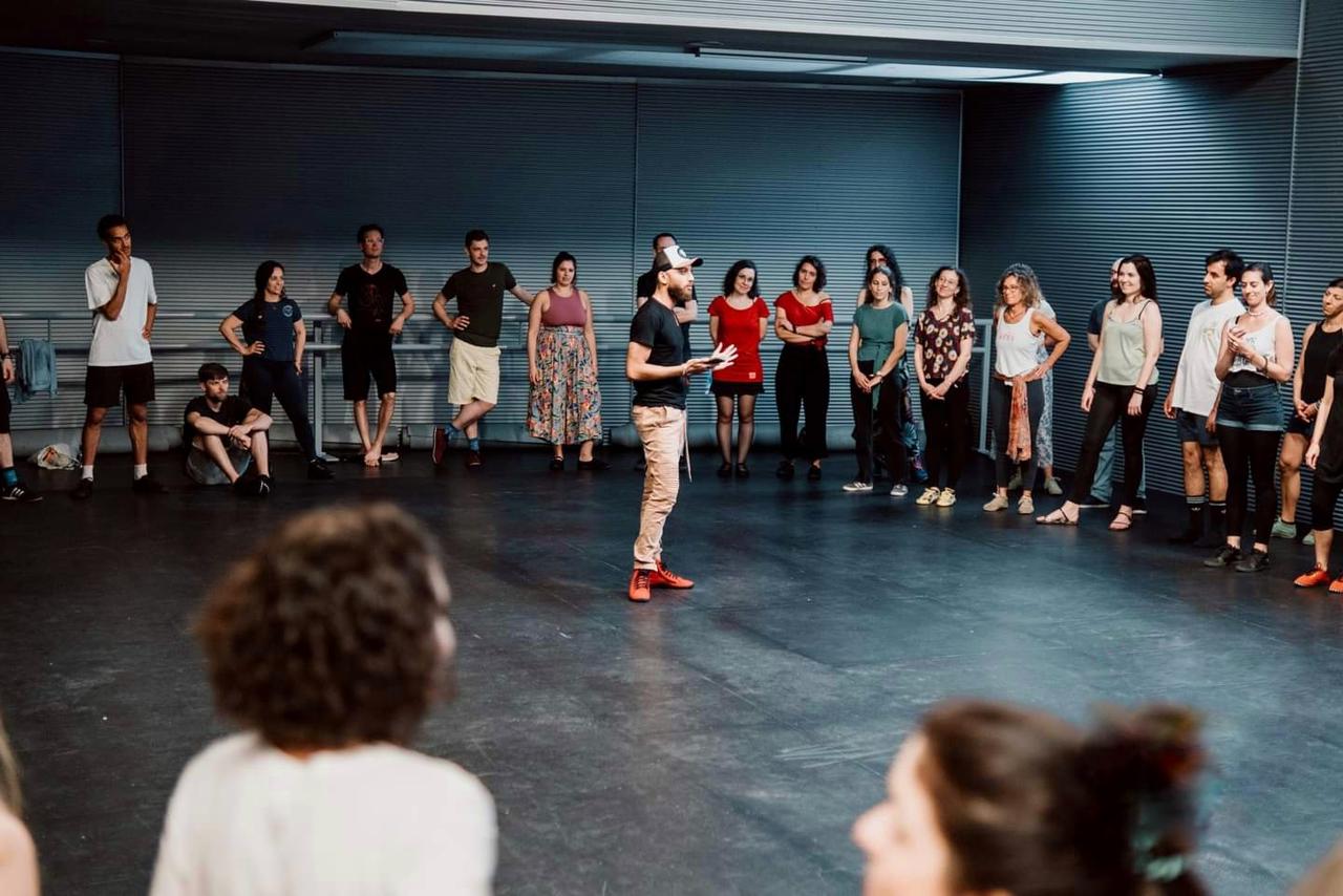 Professores de forró ganham até 3 vezes mais no exterior; entenda o fenômeno