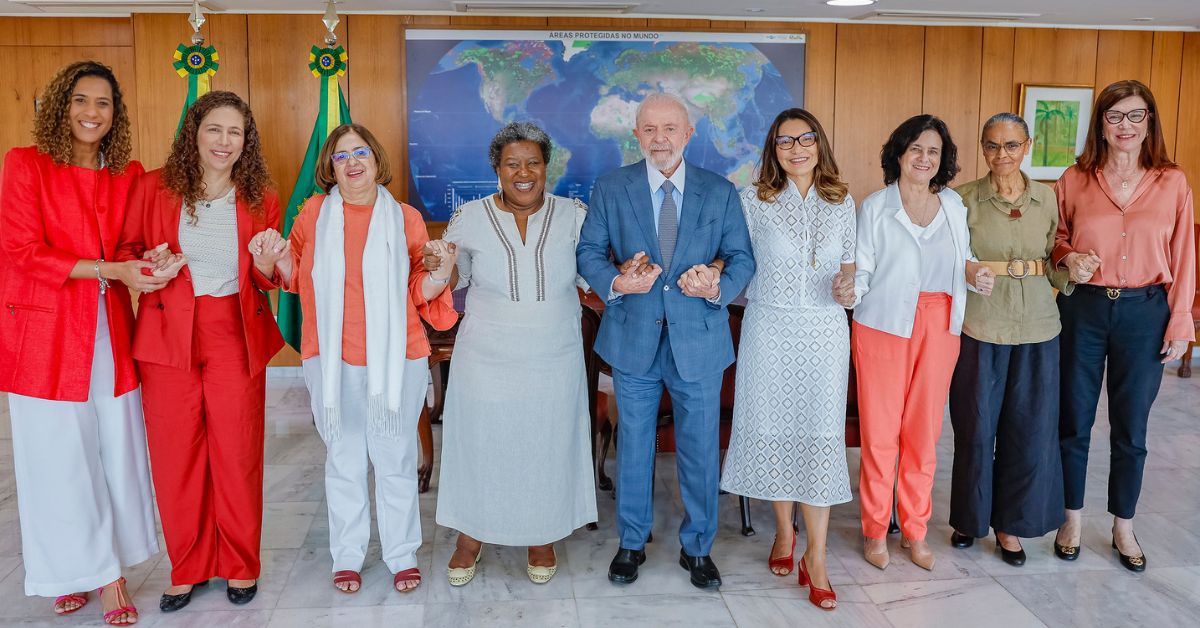Macaé toma posse como ministra e critica visão de que direitos humanos é para bandido