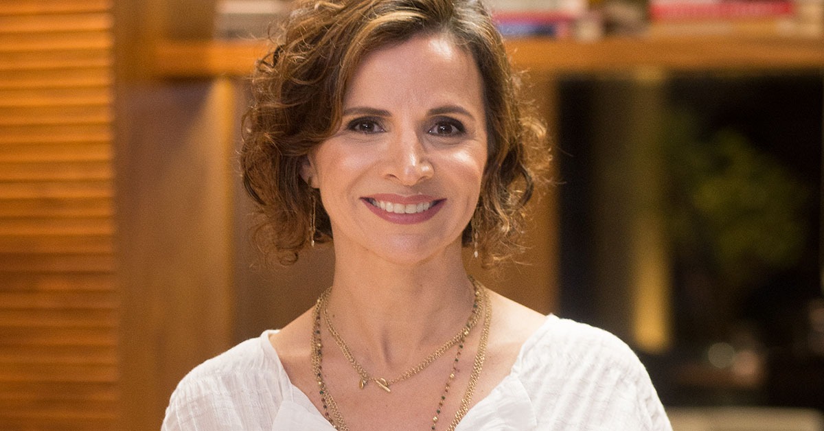 Empresária mineira realiza sonho e lança primeiro livro de poemas