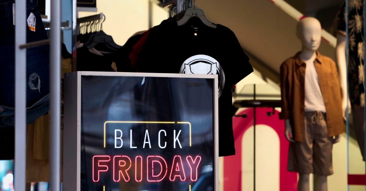 Mais de 60% dos brasileiros pretendem gastar até R$ 3 mil na Black Friday