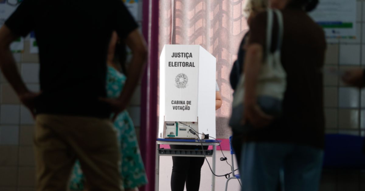 Eleitores de 51 cidades voltam às urnas em ‘duelos entre Lula e Bolsonaro’