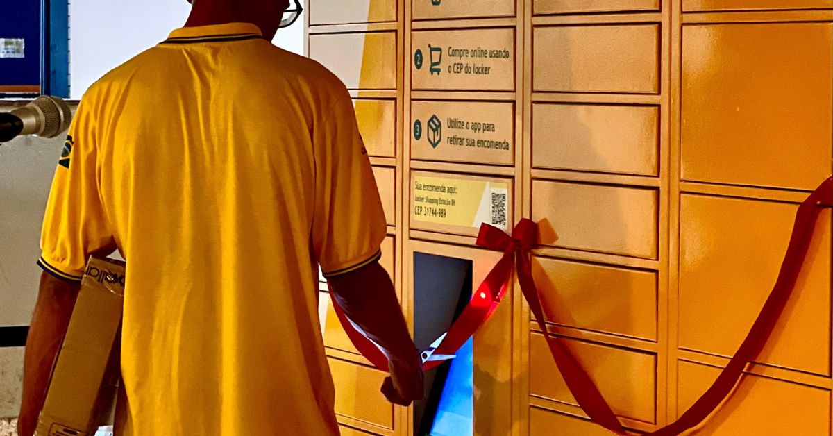 Shopping Estação BH ganha armário inteligente de autoatendimento dos Correios