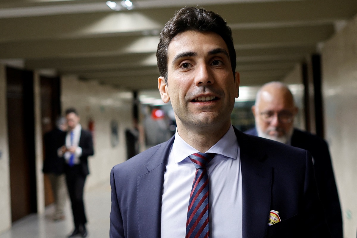 Desvalorização do real impacta mais fortemente alimentação em domicílio, diz Galípolo
