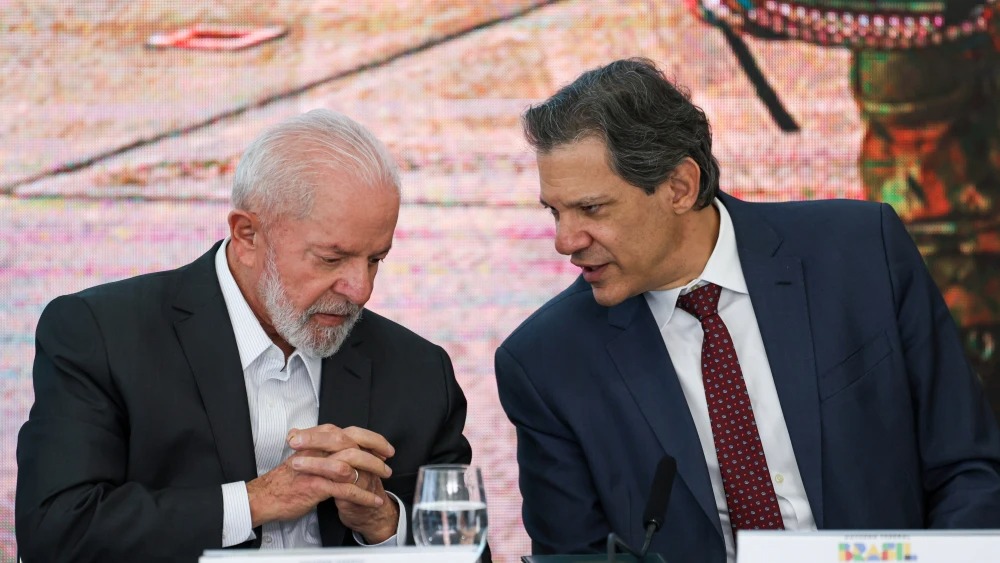 Presidente Lula vê sucessão de erros e derrota para oposição em norma sobre Pix