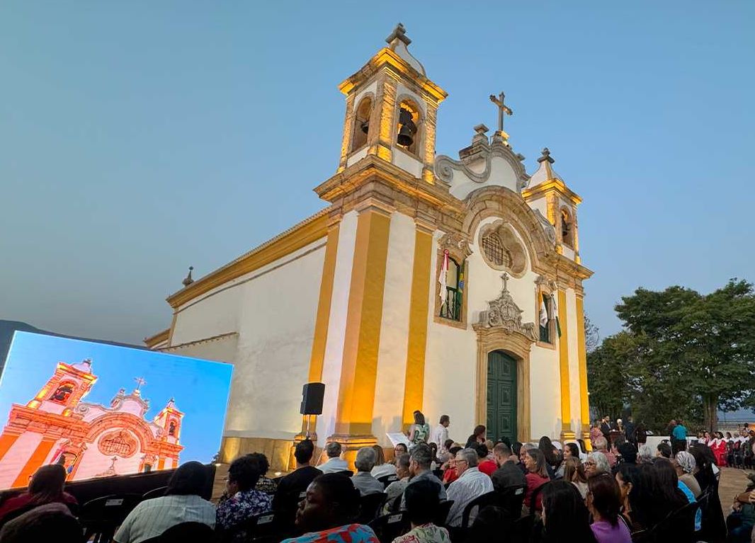 Igreja Matriz de Ouro Branco é reaberta após revitalização