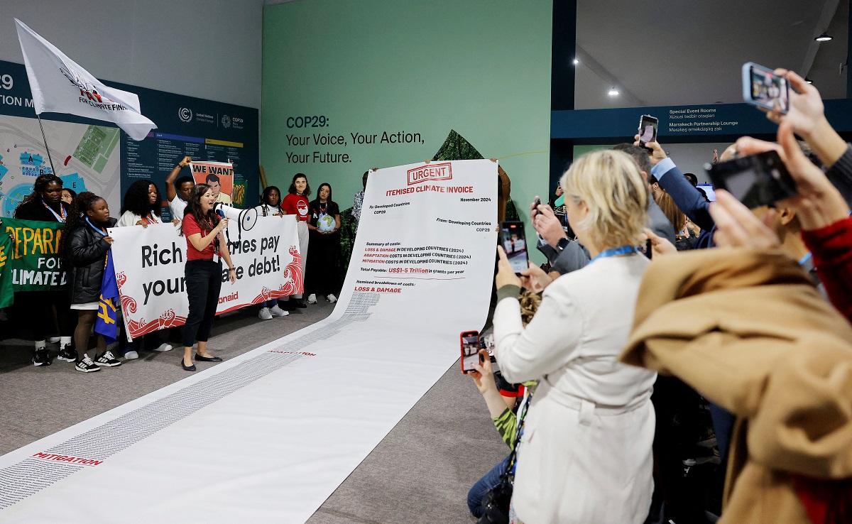 Negociações climáticas da COP29 envolvem meta de US$ 1 trilhão em ajuda