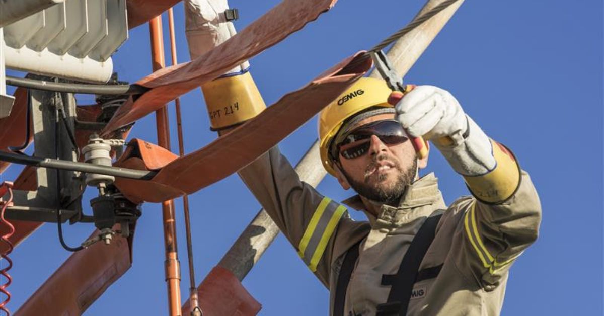 Cemig abre concurso público com 150 vagas para eletricista em Minas Gerais
