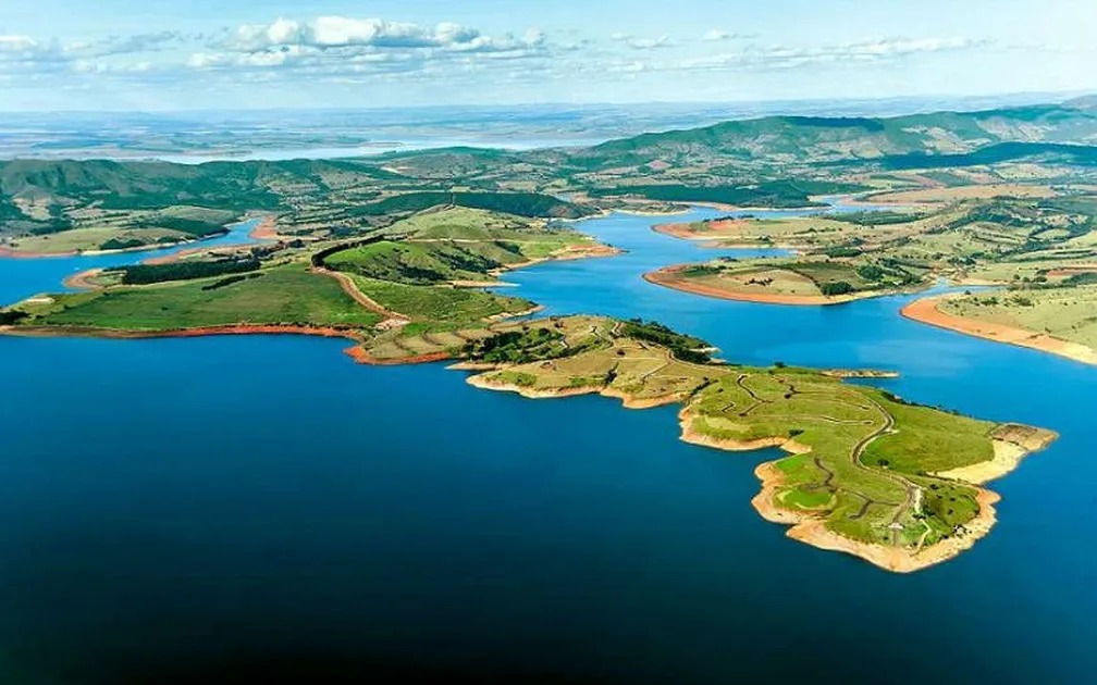 Chuvas já influenciam no nível do Lago de Furnas 