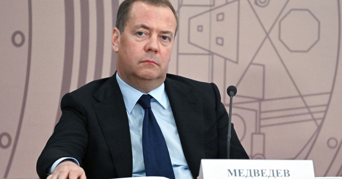 Medvedev alerta EUA: evitem a Terceira Guerra Mundial