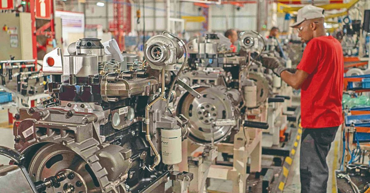 Confiança da Indústria recua 1,3 ponto em novembro, mostra FGV