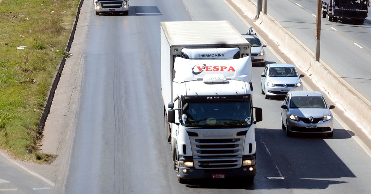 Transporte de cargas e logística projeta avançar 14% com Black Friday