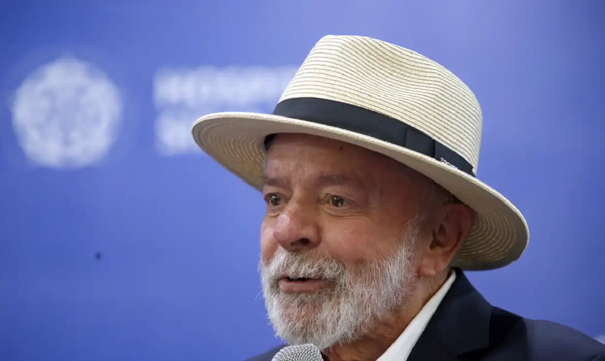 Lula chega à metade do mandato com 28% das promessas concluídas e 17% paralisadas