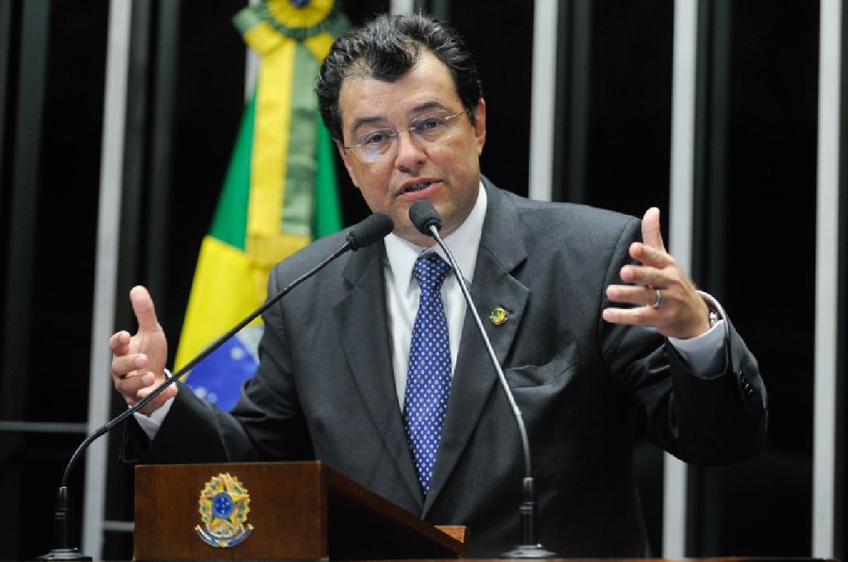 Reforma tributária é aprovada em comissão do Senado, que retira armas e refrigerantes do ‘imposto do pecado’