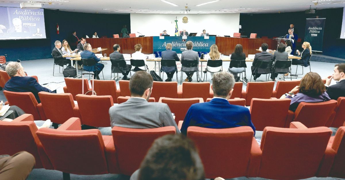 Liberdade do motorista de aplicativo é incompatível com a CLT, afirma a Uber