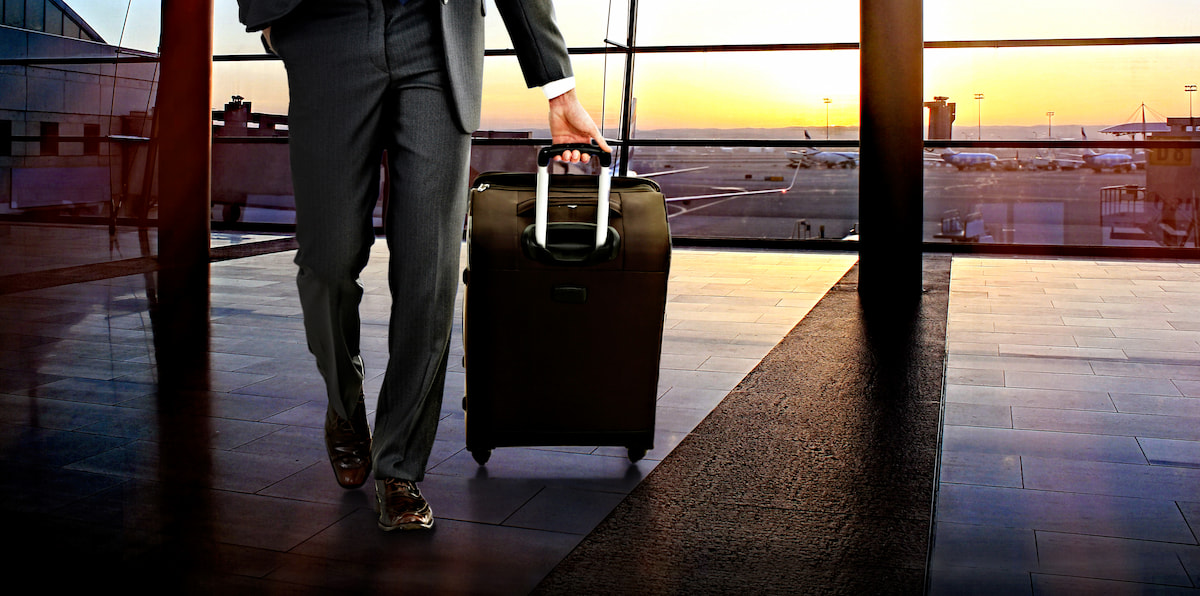 Confira 5 dicas para sua empresa economizar com viagens corporativas em 2025