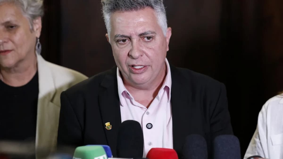 Prefeito em exercício de BH diz que estuda criação de faixas exclusivas para motos 