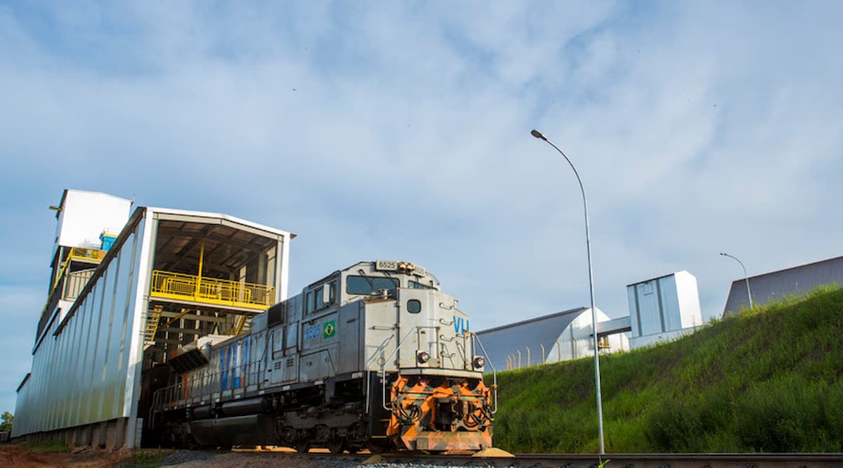 VLI abre vagas para maquinistas em Ipatinga, Santa Bárbara e Nova Era; veja como se candidatar