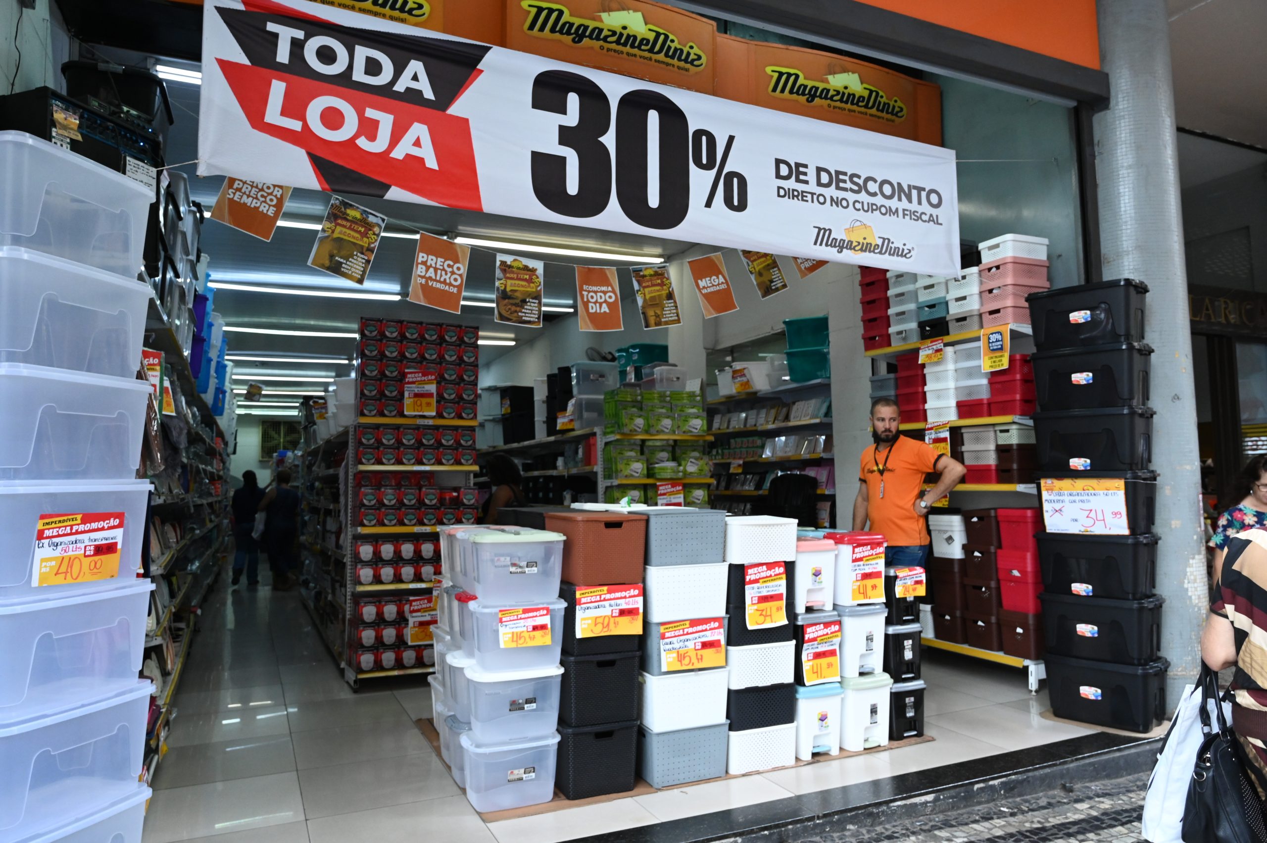 Comércio de BH aposta nas liquidações  para aquecer as vendas nas férias
