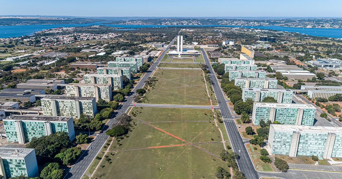 Emendas avançam sobre Orçamento e consomem até 74% da verba dos ministérios do governo Lula
