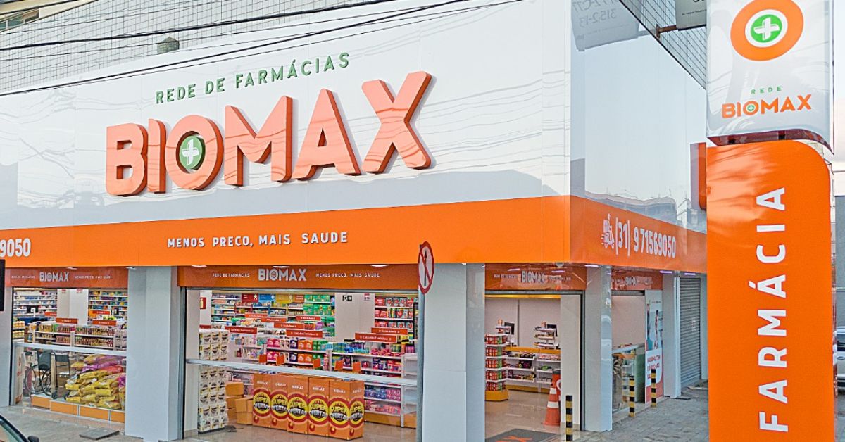 Rede de farmácias Biomax segue em expansão pelo Centro e Norte de Minas