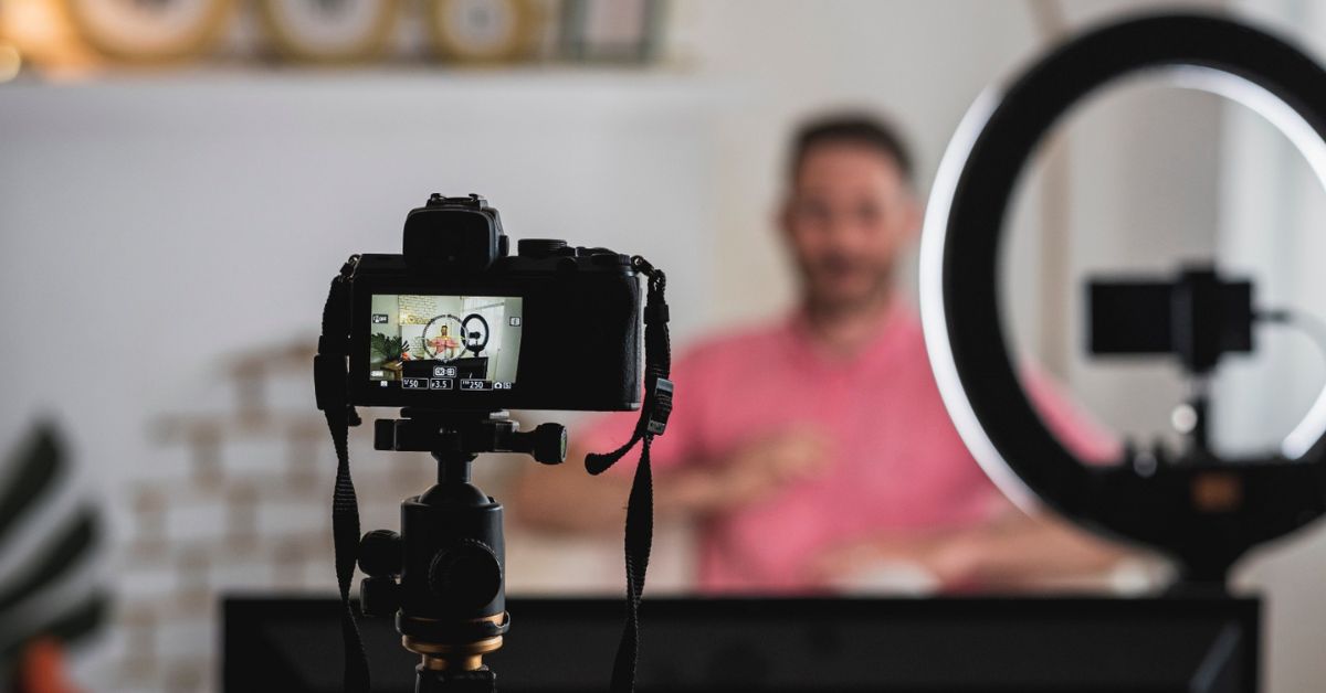 Marketing de influência soma US$ 24 bilhões em investimentos no mundo; saiba mais sobre o setor