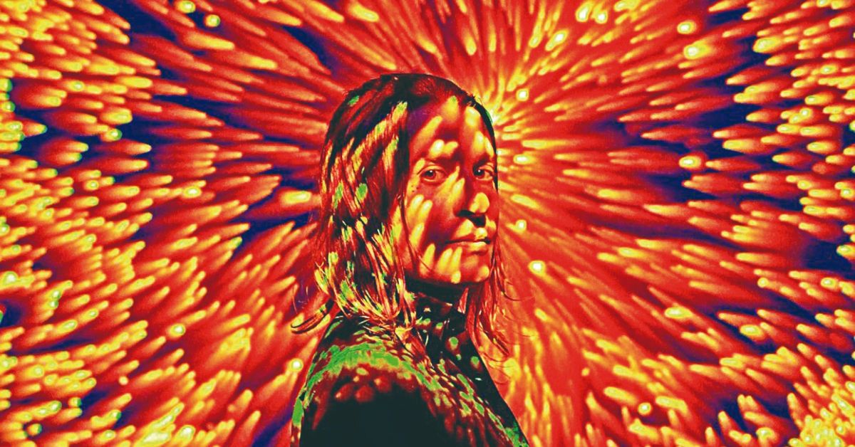 Exposição ‘Luz ÆTERNA’, com curadoria de Antonio Curti, está em cartaz no CCBB-BH