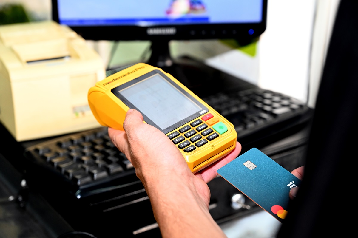 Consumidores de BH preferem parcelar material escolar no cartão de crédito