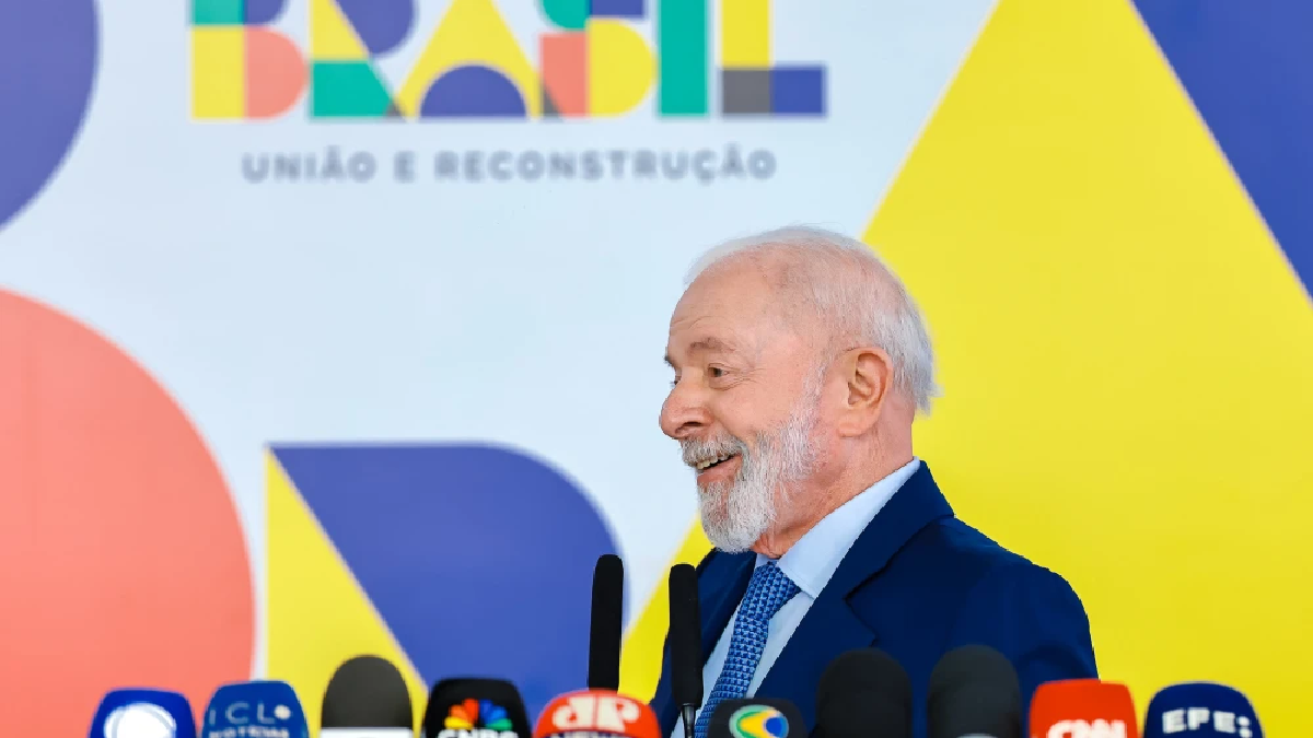 Lula admite interesse em federalização da Cemig, mas nega intenção de privatizá-la 