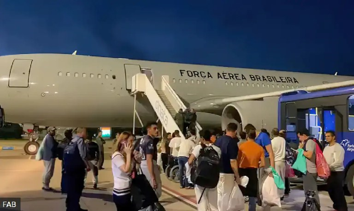 Mais 101 repatriados dos EUA desembarcam em Fortaleza e BH nesta sexta-feira (21)