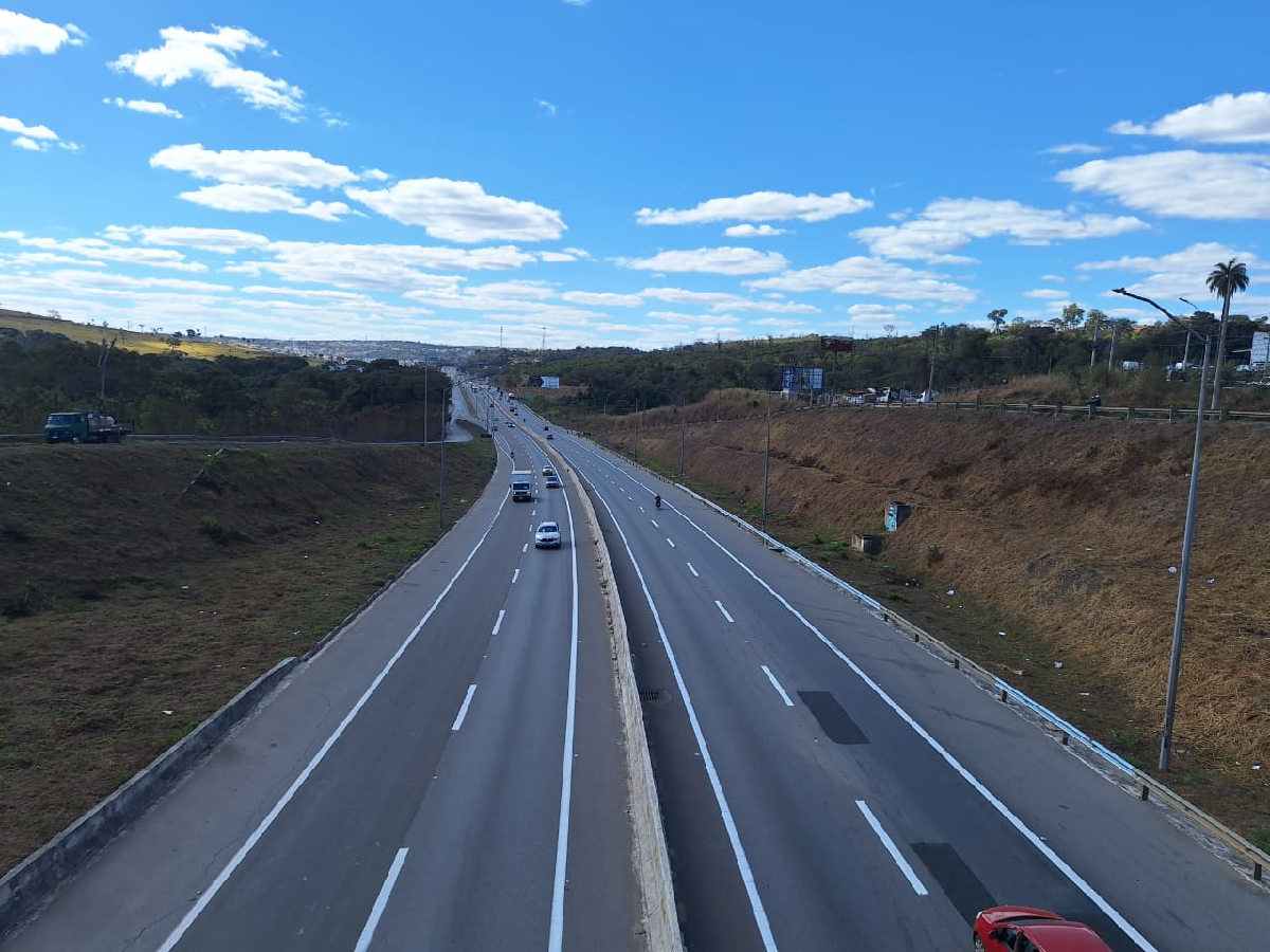 Autorização para uso de faixa em rodovias mineiras pode ser solicitada pela internet; veja como