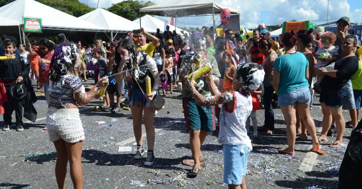 Campanha quer proteger crianças e adolescentes no carnaval