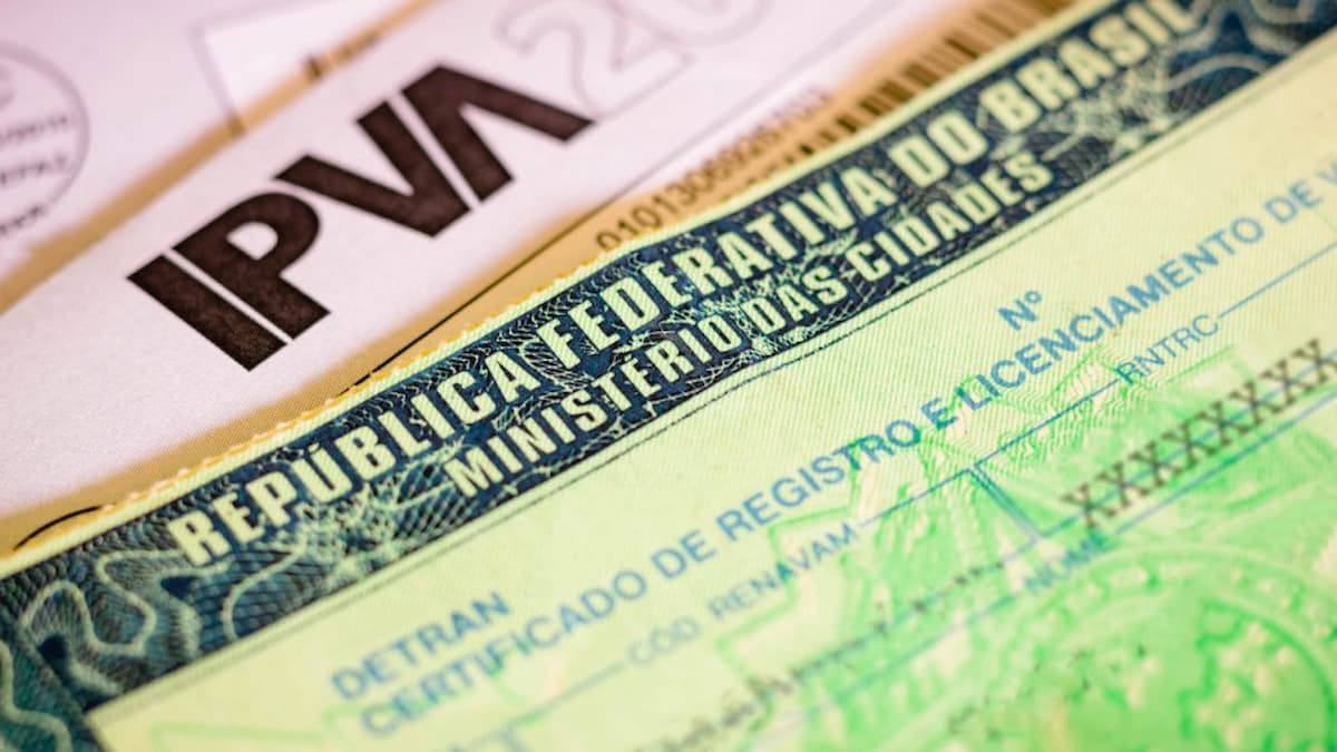 Mineiros quitam dívidas, mas protestos seguem abertos