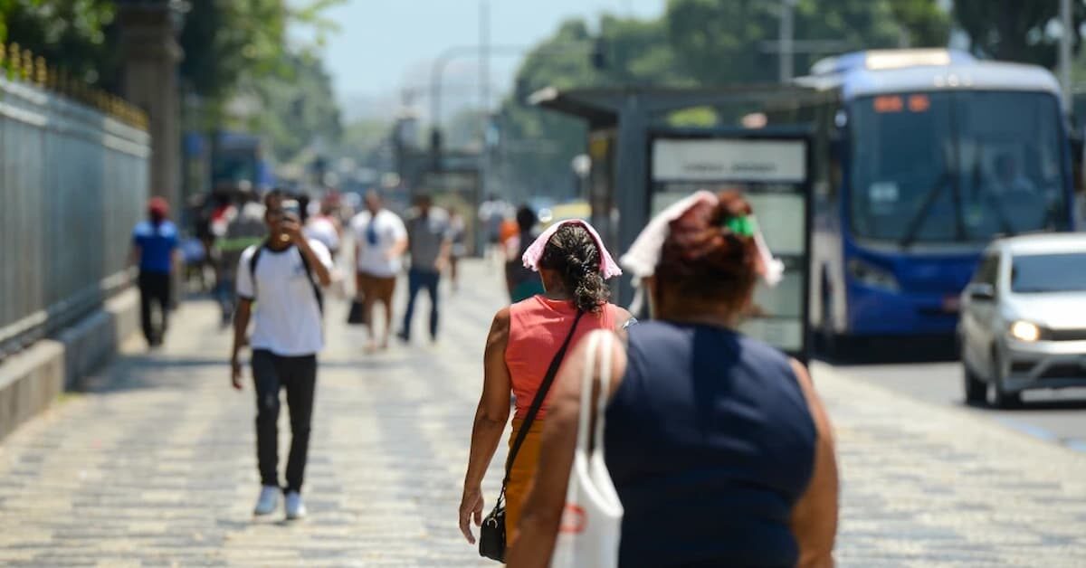 Onda de calor começa neste sábado no Brasil; veja regiões afetadas e até quando vai o alerta